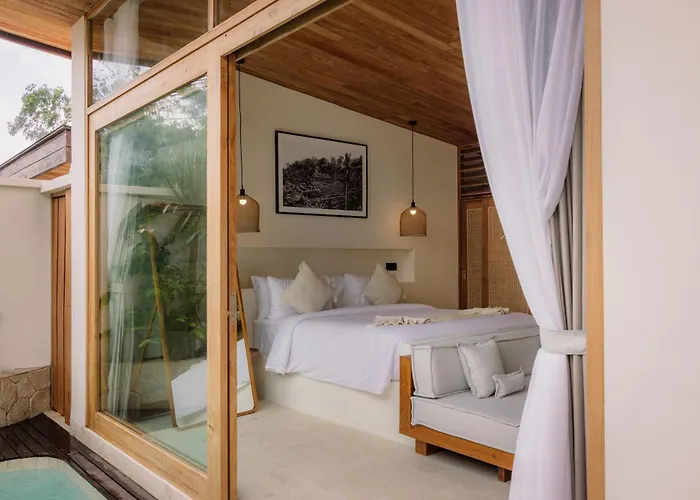 Stunning 1 Bd Private Pool *