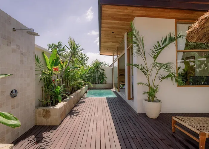 Stunning 1 Bd Private Pool